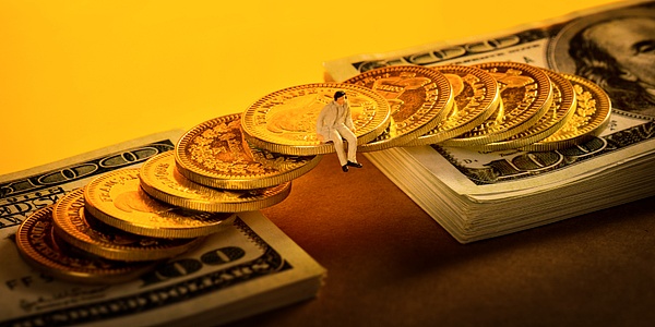 加密寒冬里的抄底暗涌：顶级VC们正在下一盘大棋？