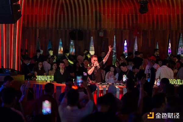 牛市还能狂奔多久？一位老韭菜的行情观察